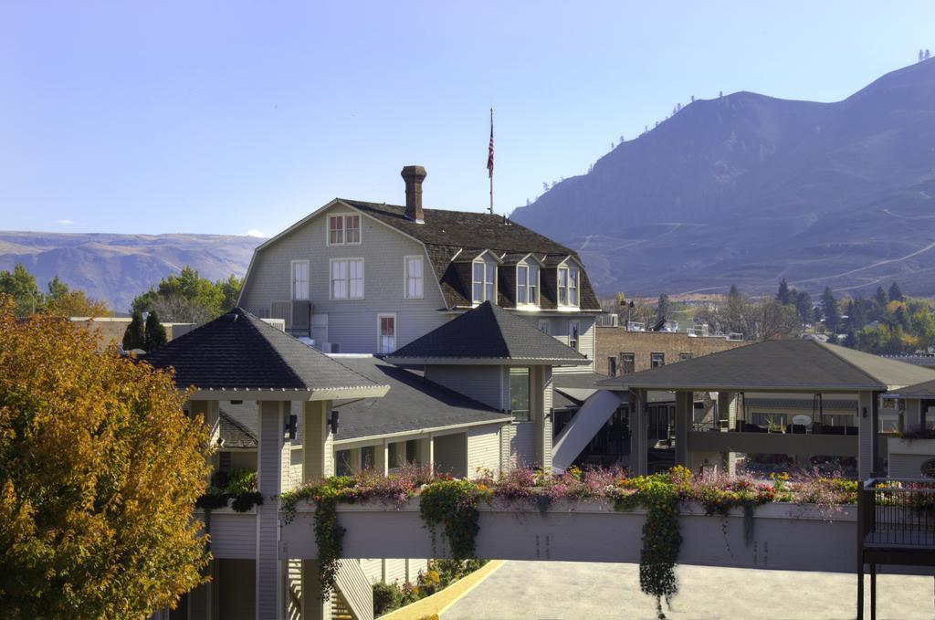 Campbell'S Resort On Lake Chelan Exteriör bild